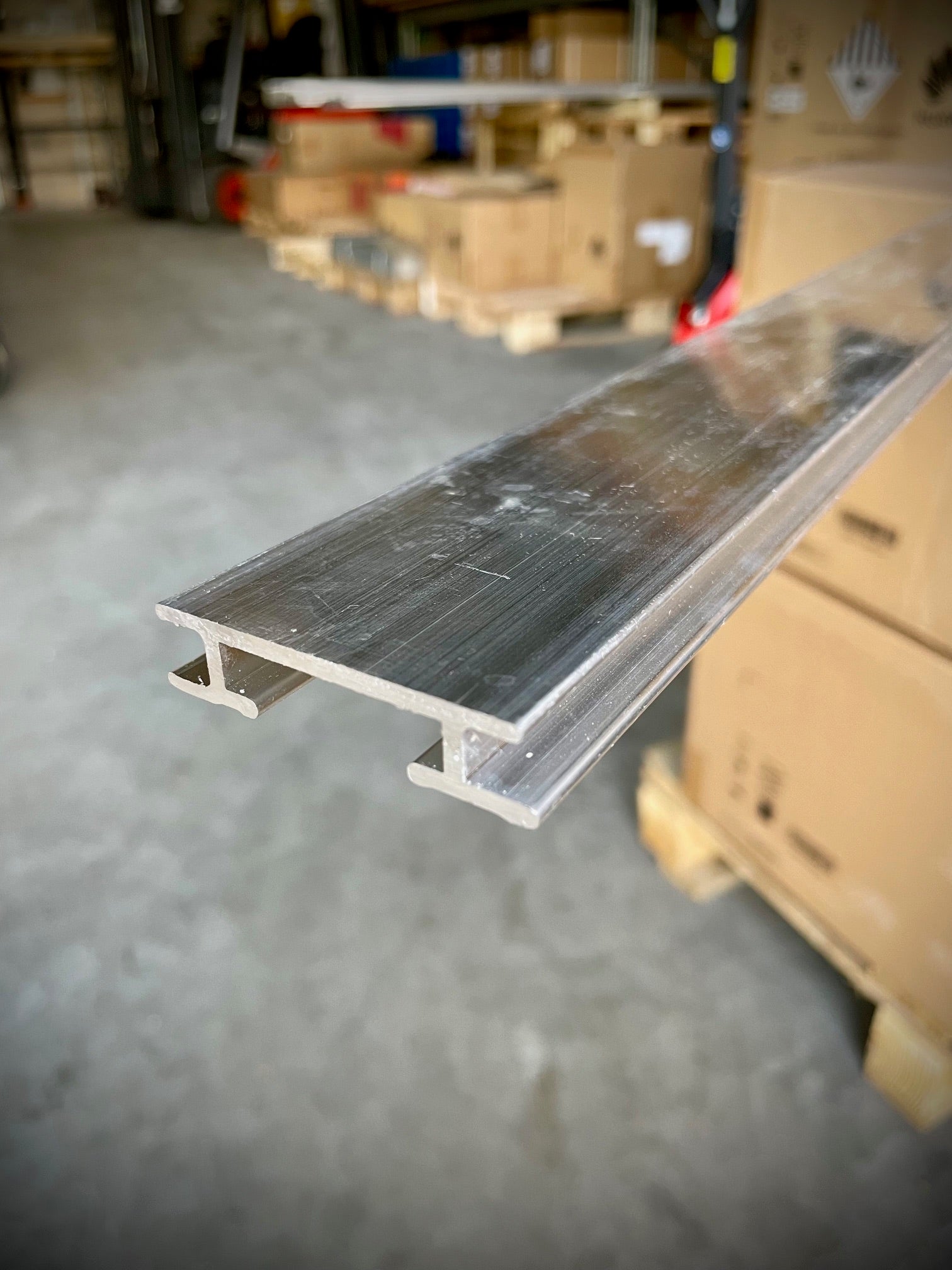 Profilé horizontal support central - alu - 5400 mm